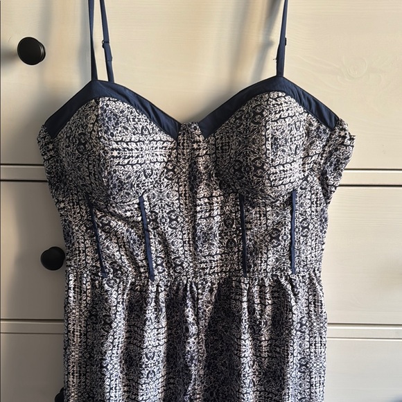 Band of Gypsies Blue and White Patterned Jumpsuit - Picture 6 of 8